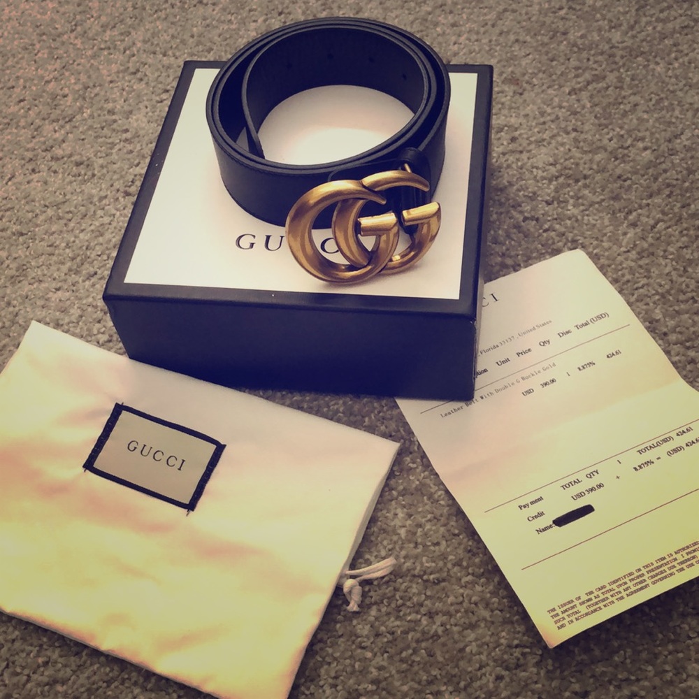 Gucci double G buckle gold